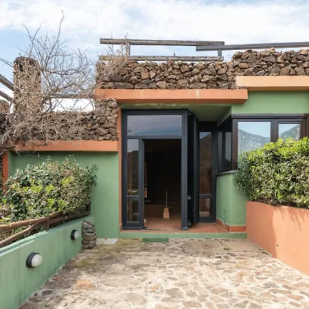 Holiday home Waterside Oasis House